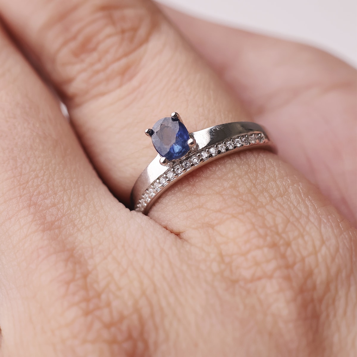 blue-sapphire-silver-ring (21)