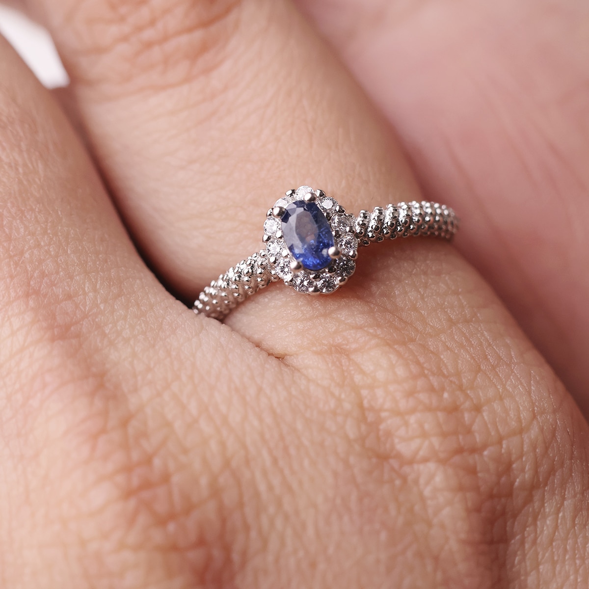 blue-sapphire-silver-ring (26)