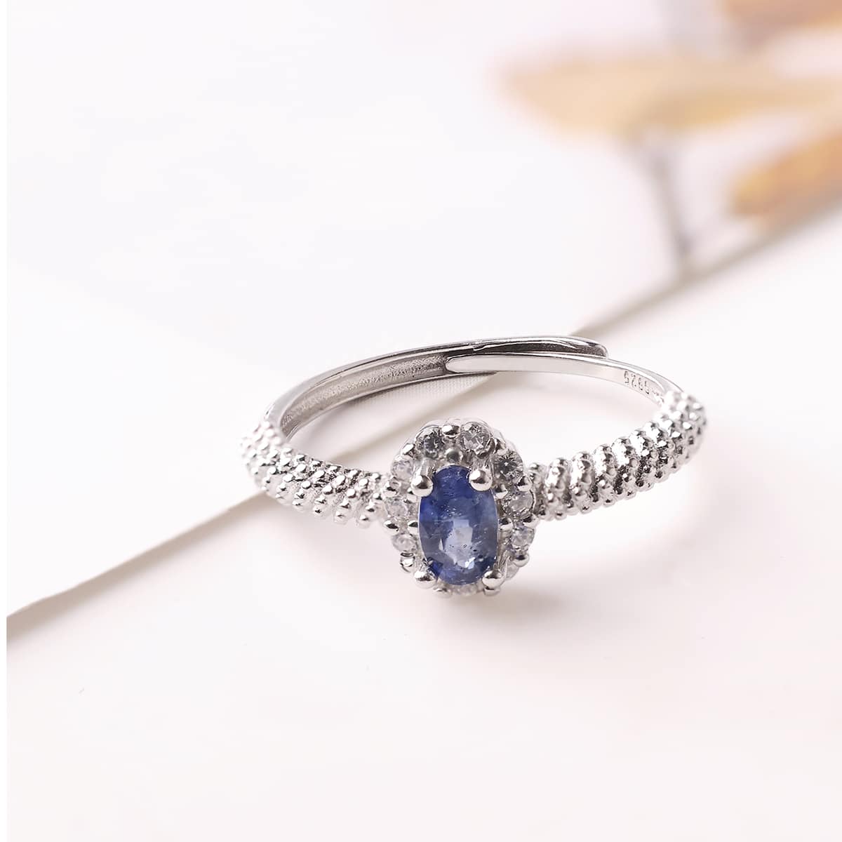 blue-sapphire-silver-ring (9)