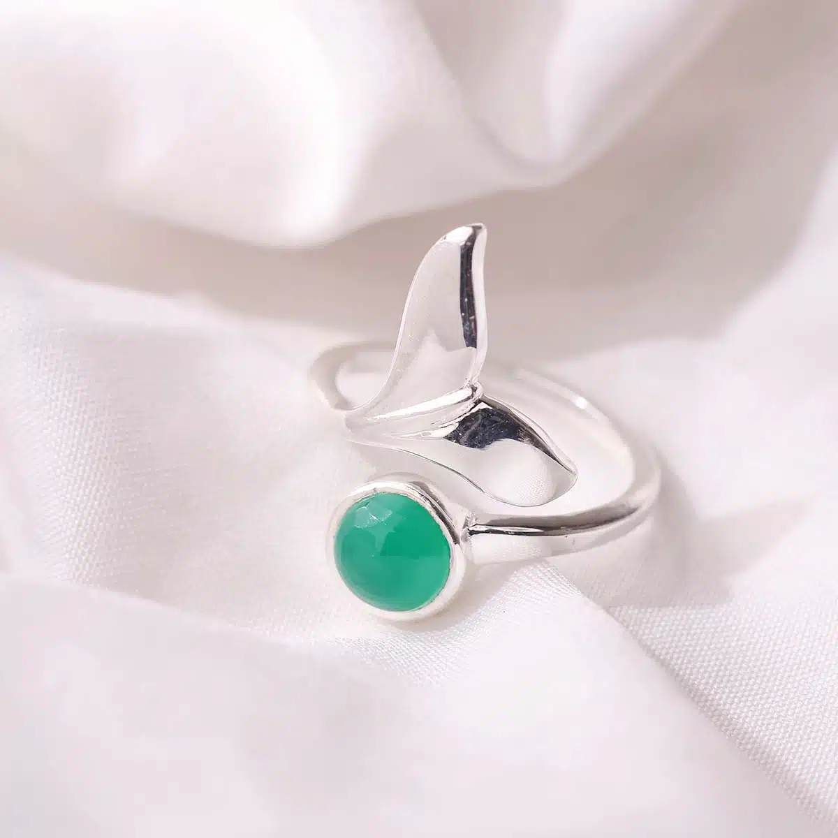 green-onyx-dolphin-tail-ring-silver (3)