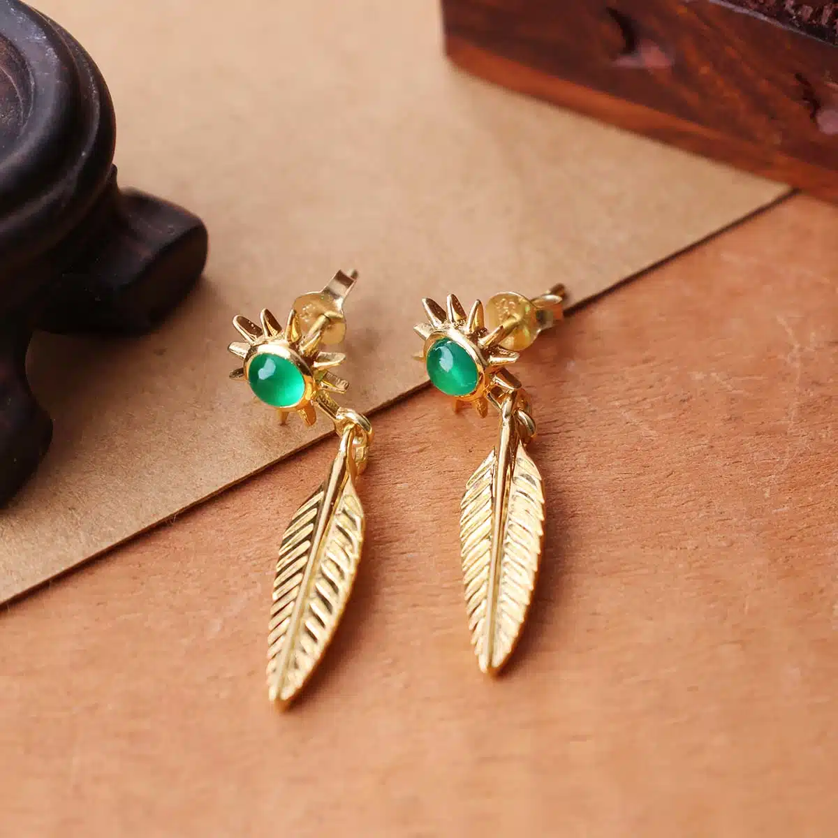 green-onyx-golden-leaf-earrings (3)