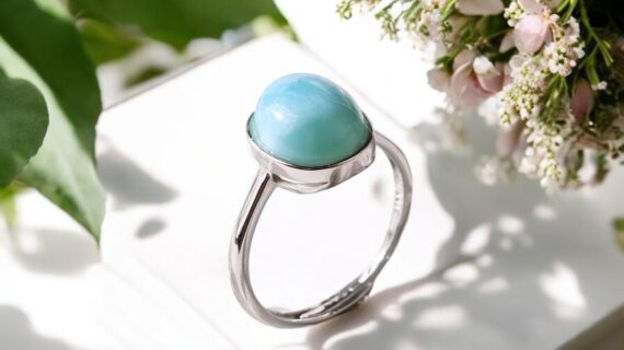 emerald-silver-jewelry-set