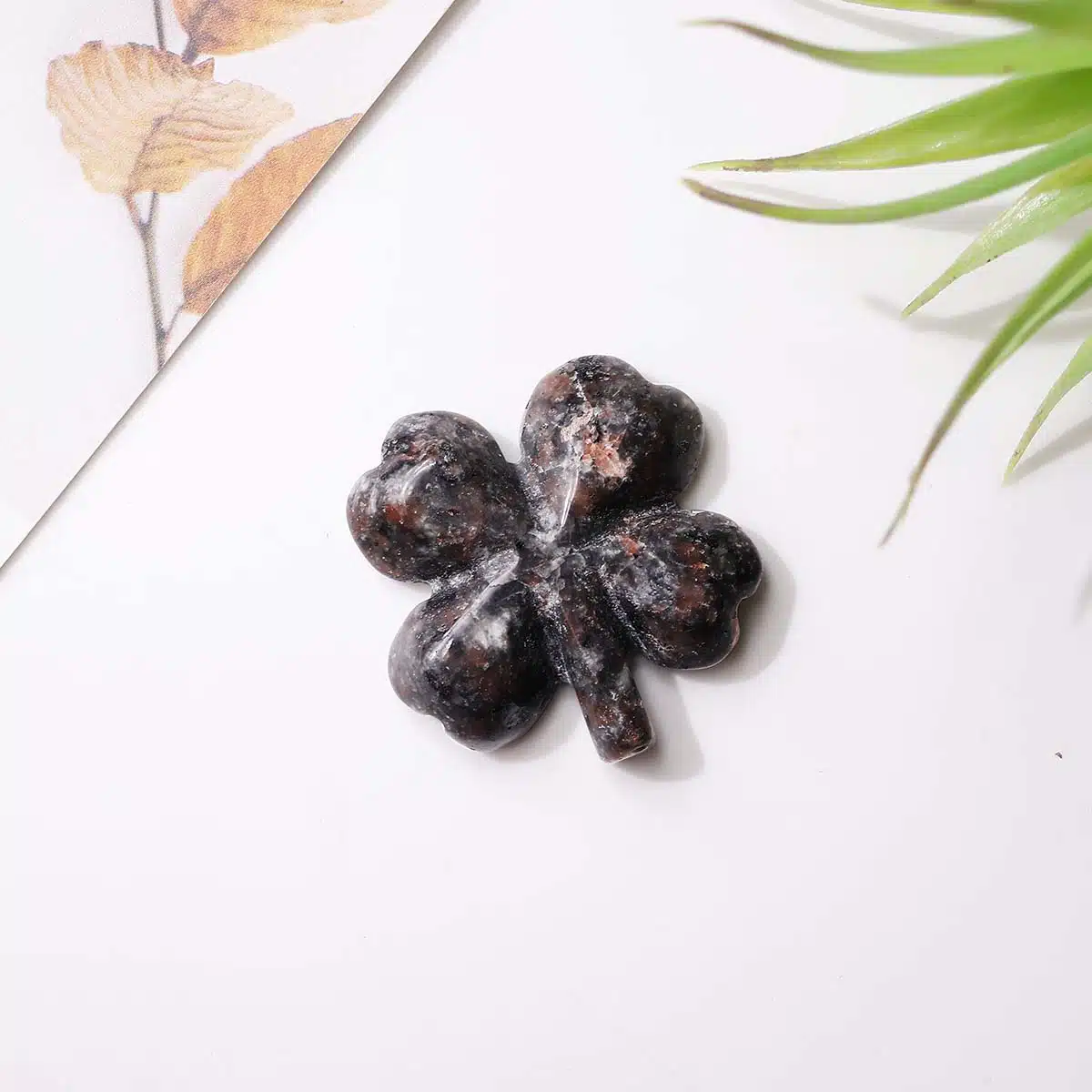 mixed-four-leaf-clovers (7)