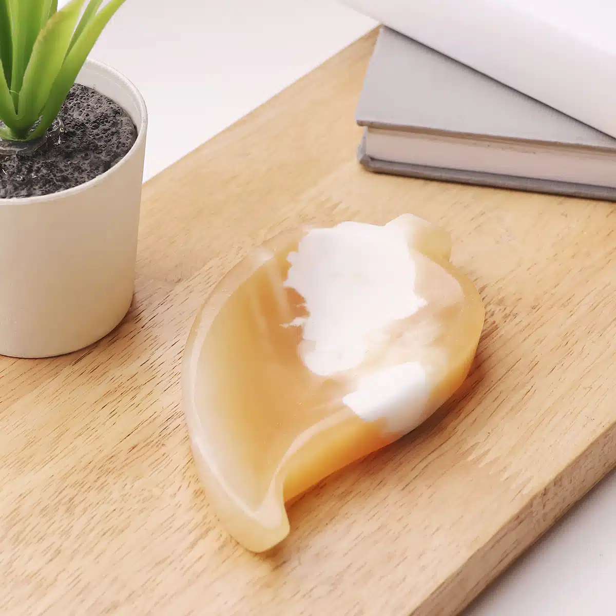 yellow-calcite-leaf-shape-bowl (5)