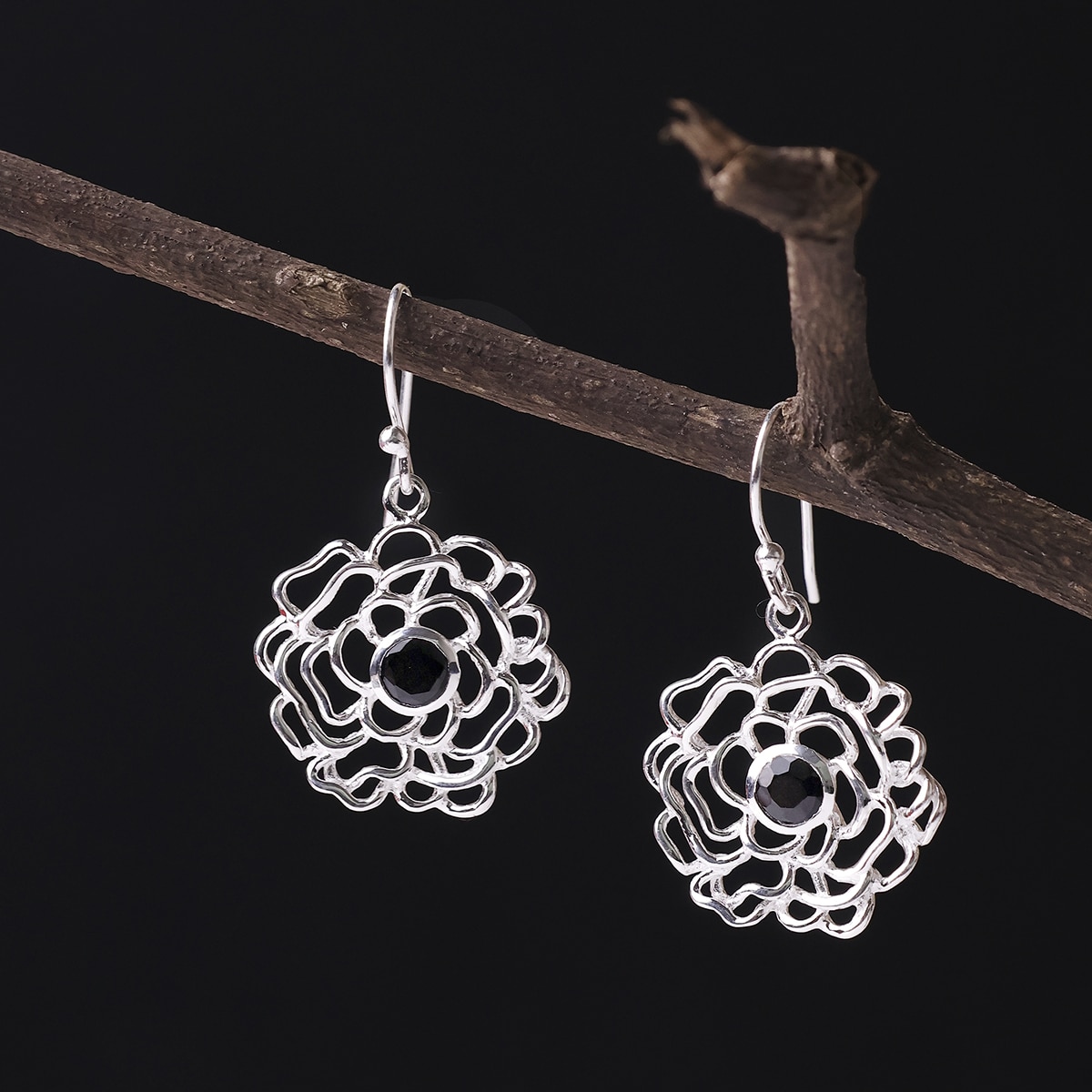 black-tourmaline-flower-design-silver-earring (4)