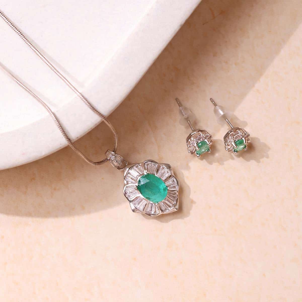 emerald-silver-jewelry-set (9)