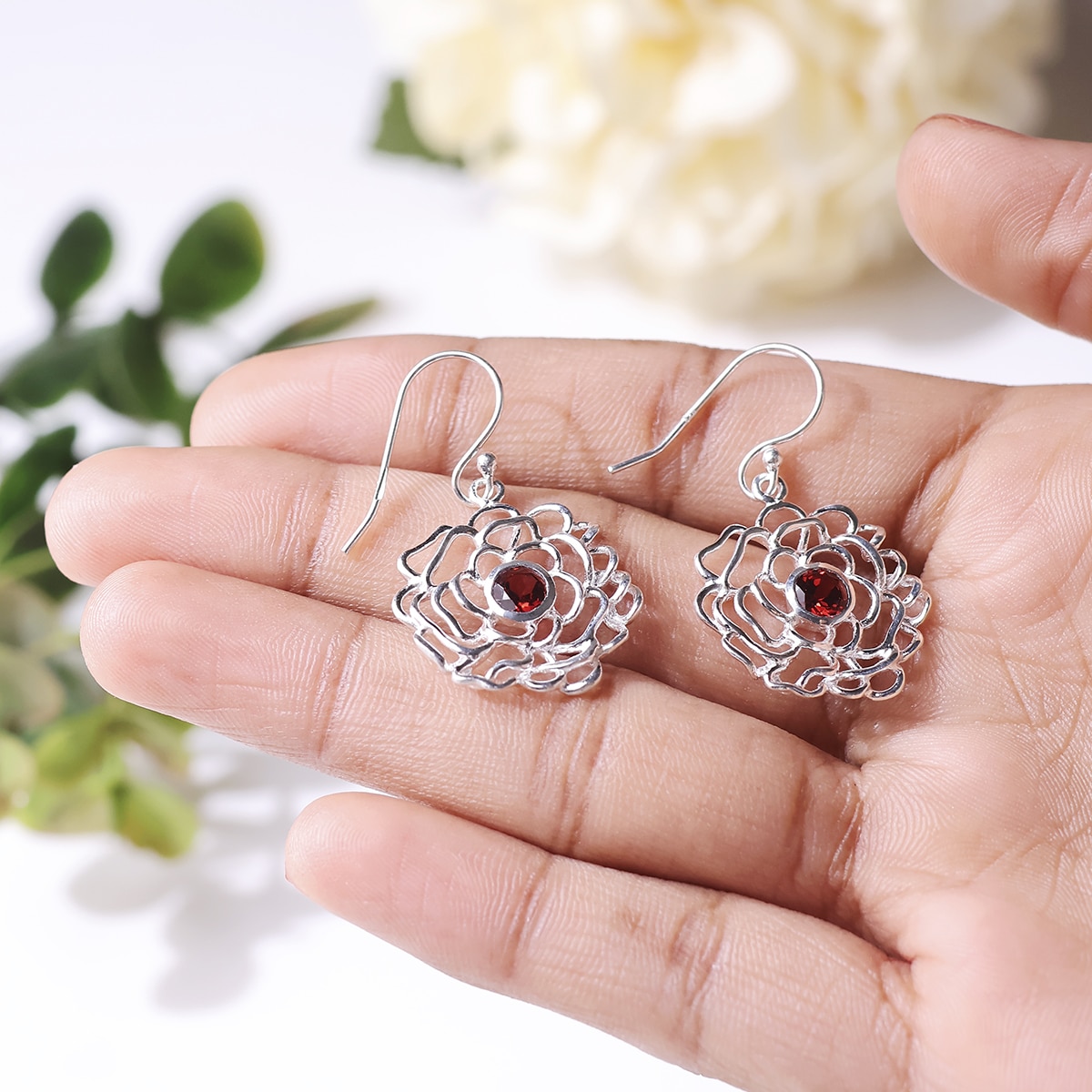 garnet-flower-design-silver-earring (6)
