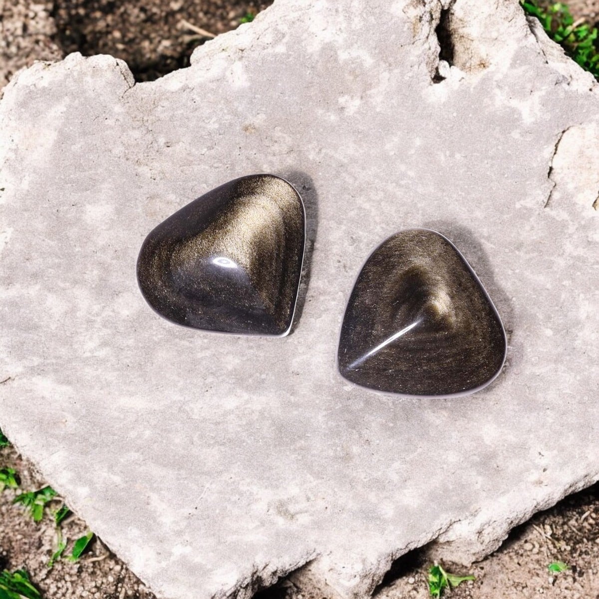 golden-sheen-obsidian-3d-heart (5)