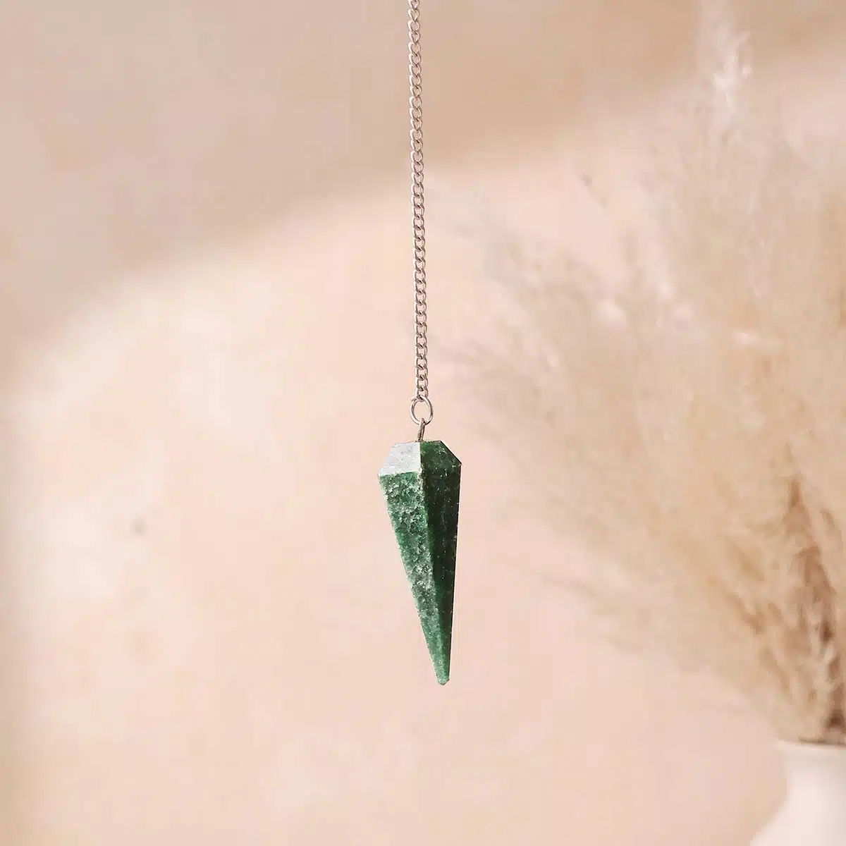 green-jade-point-pendulum (2)