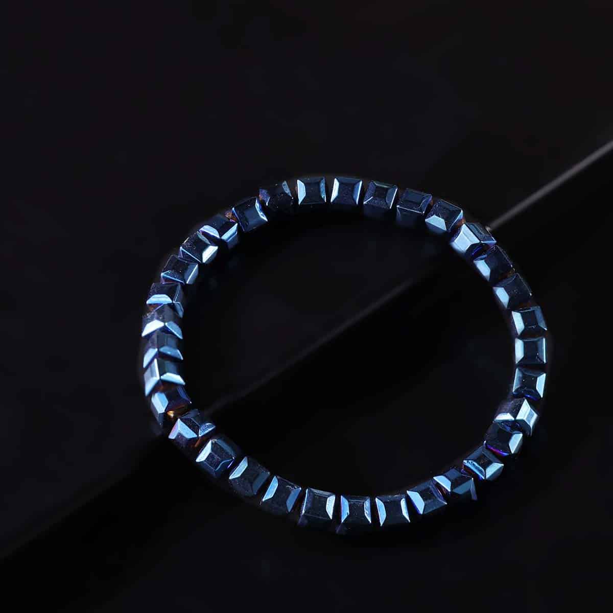 hematite-blue-box-beads-bracelet (2)