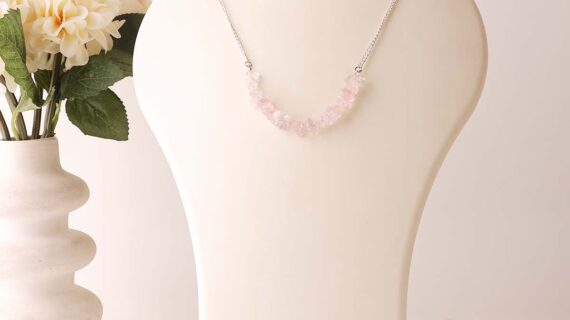 Rose Quartz Chips Choker Necklace