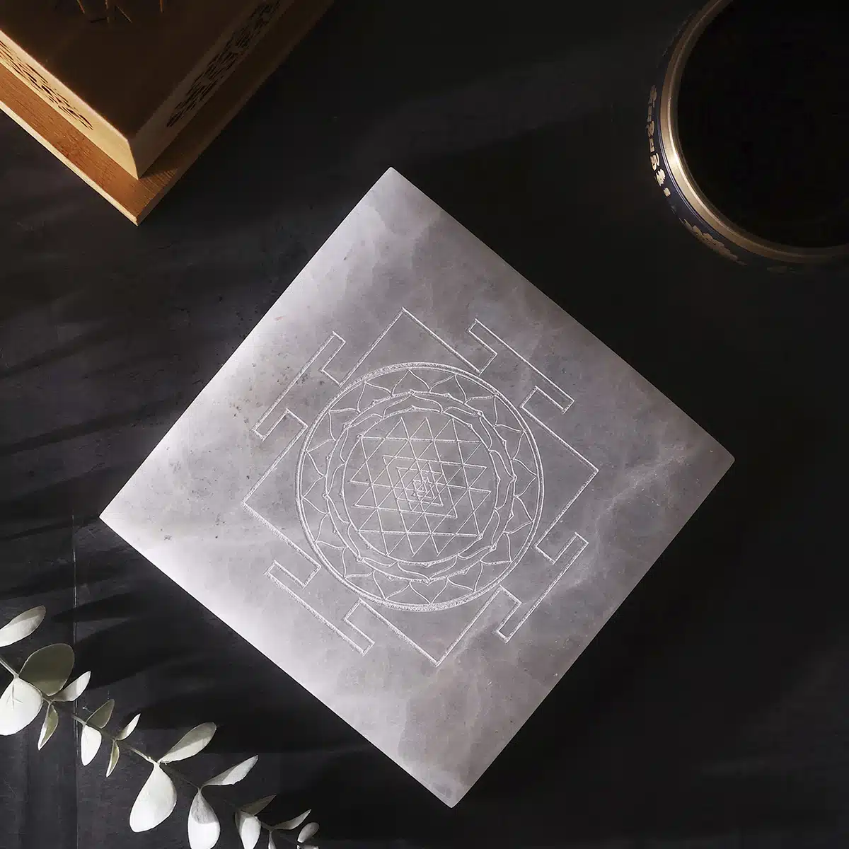 selenite-shree-yantra-big-plate (8)