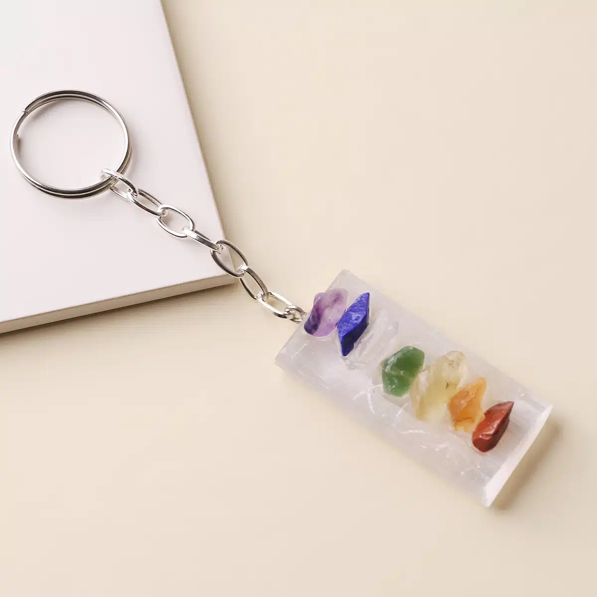 selenite-with-7-chakra-chips-keychain (7)