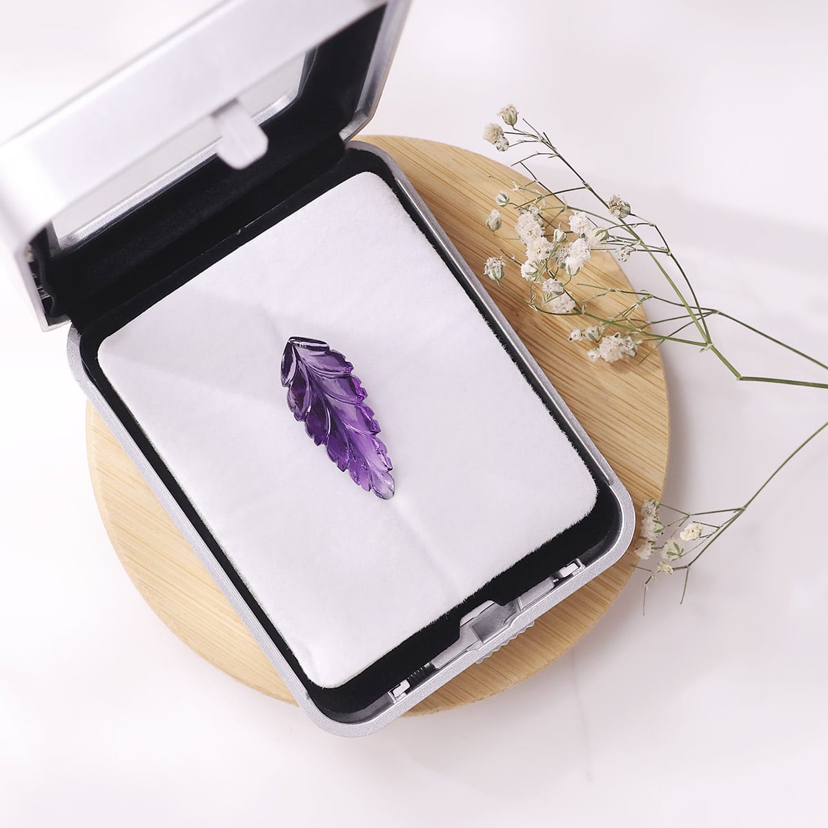 amethyst-feather-carving (2)