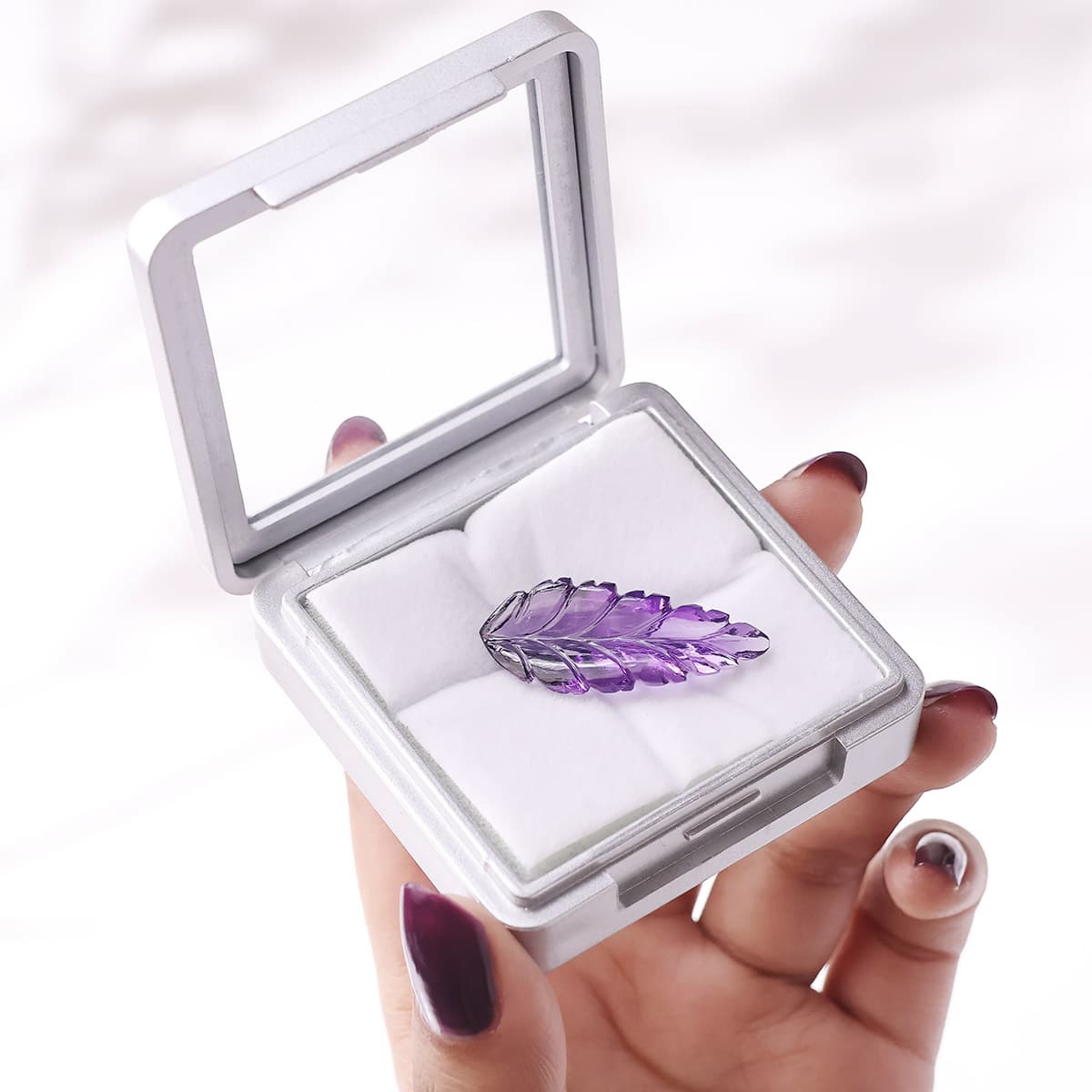 amethyst-feather-carving (4)