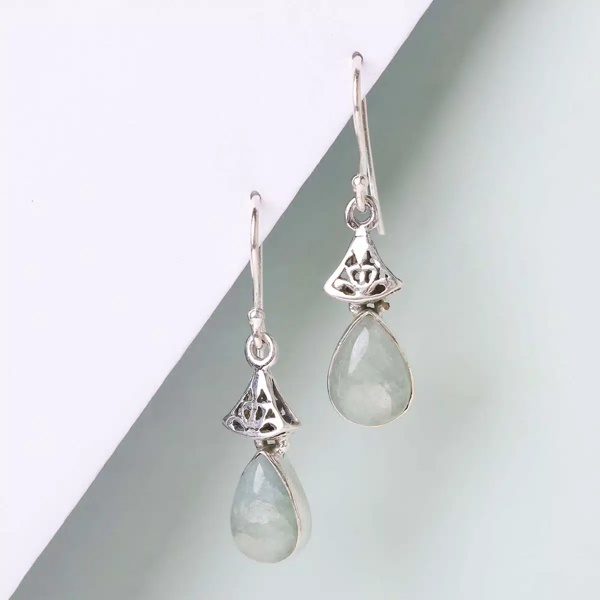 aquamarine-silver-drop-hanging-earrings (1)