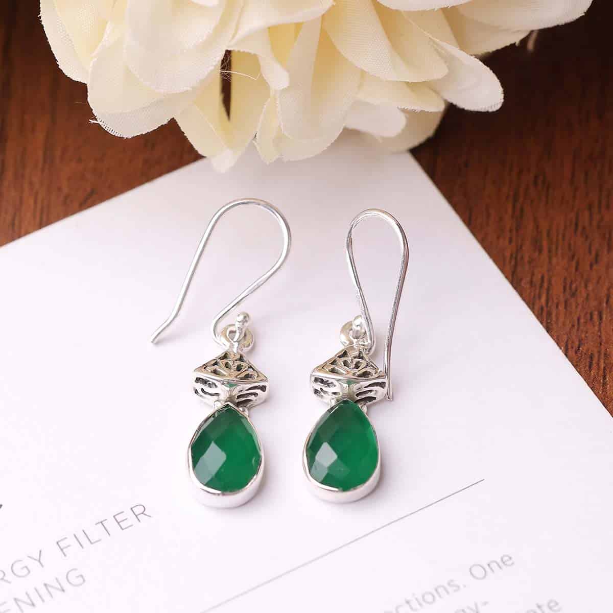 green-onyx-silver-drop-hanging-earrings (3)