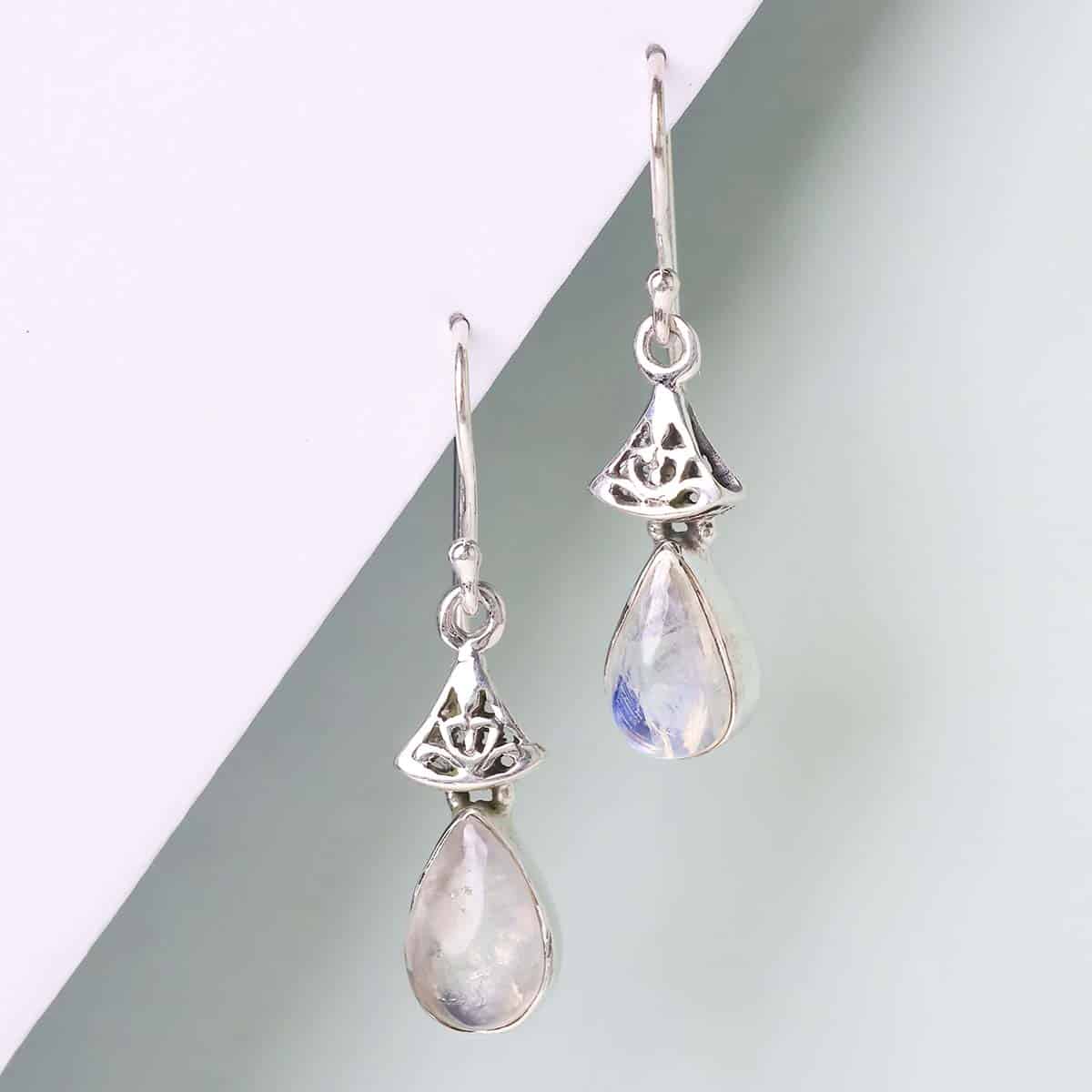 rainbow-moonstone-silver-drop-hanging-earrings (2)