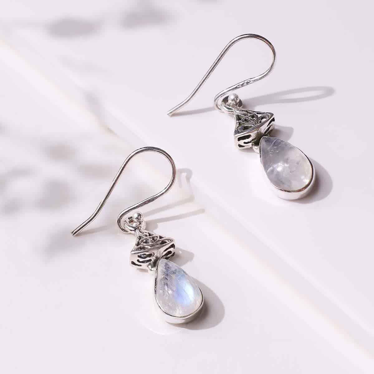 rainbow-moonstone-silver-drop-hanging-earrings (3)