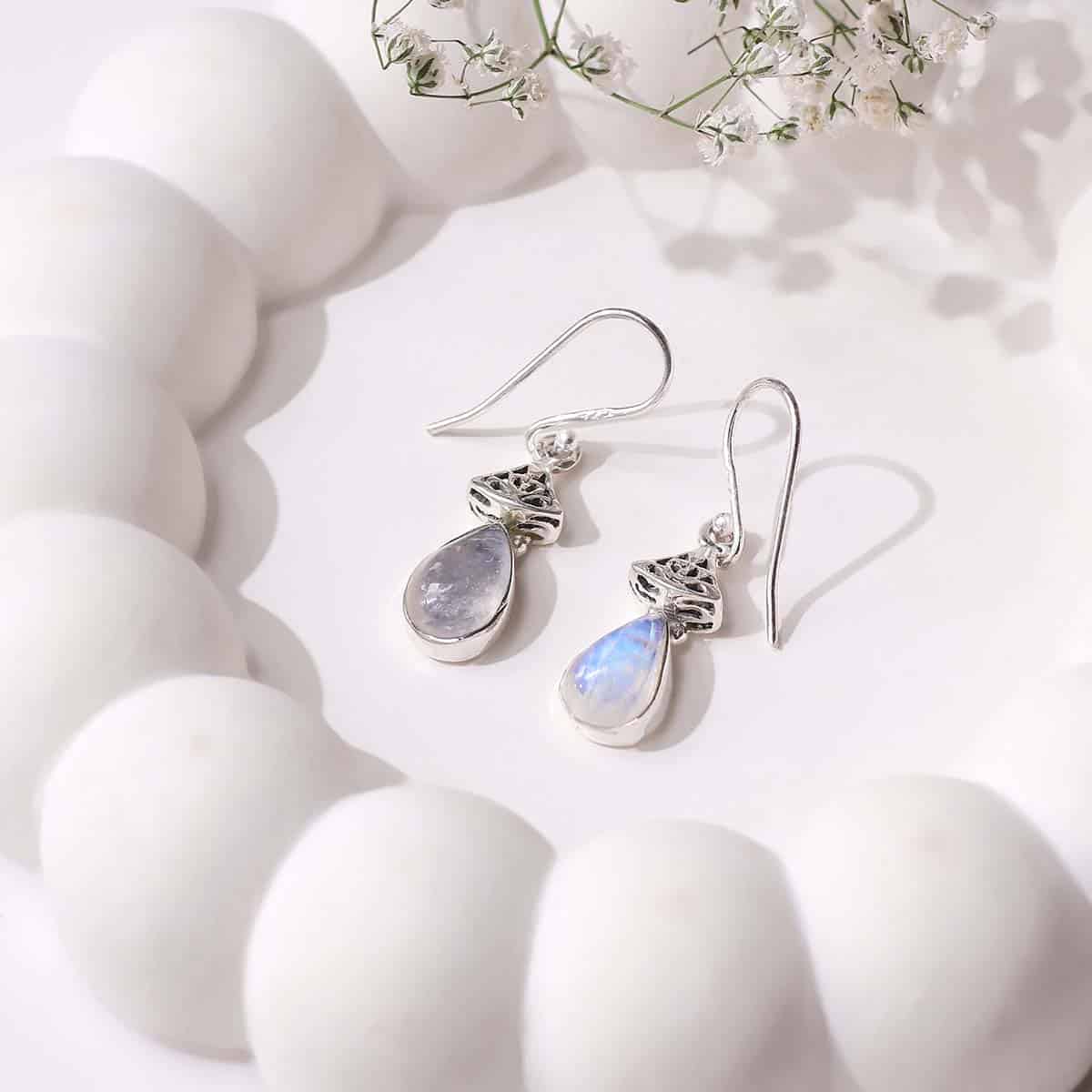 rainbow-moonstone-silver-drop-hanging-earrings (5)