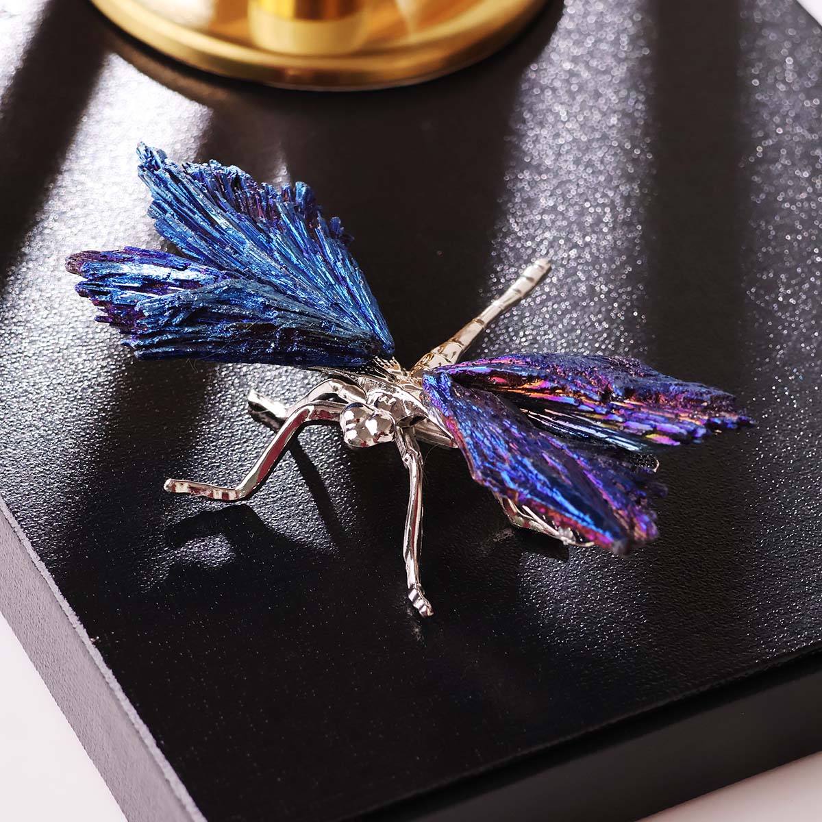 Black Kyanite Aura Draganfly (1)