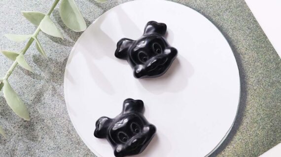 Black Obsidian Mickey Face 1 Inch