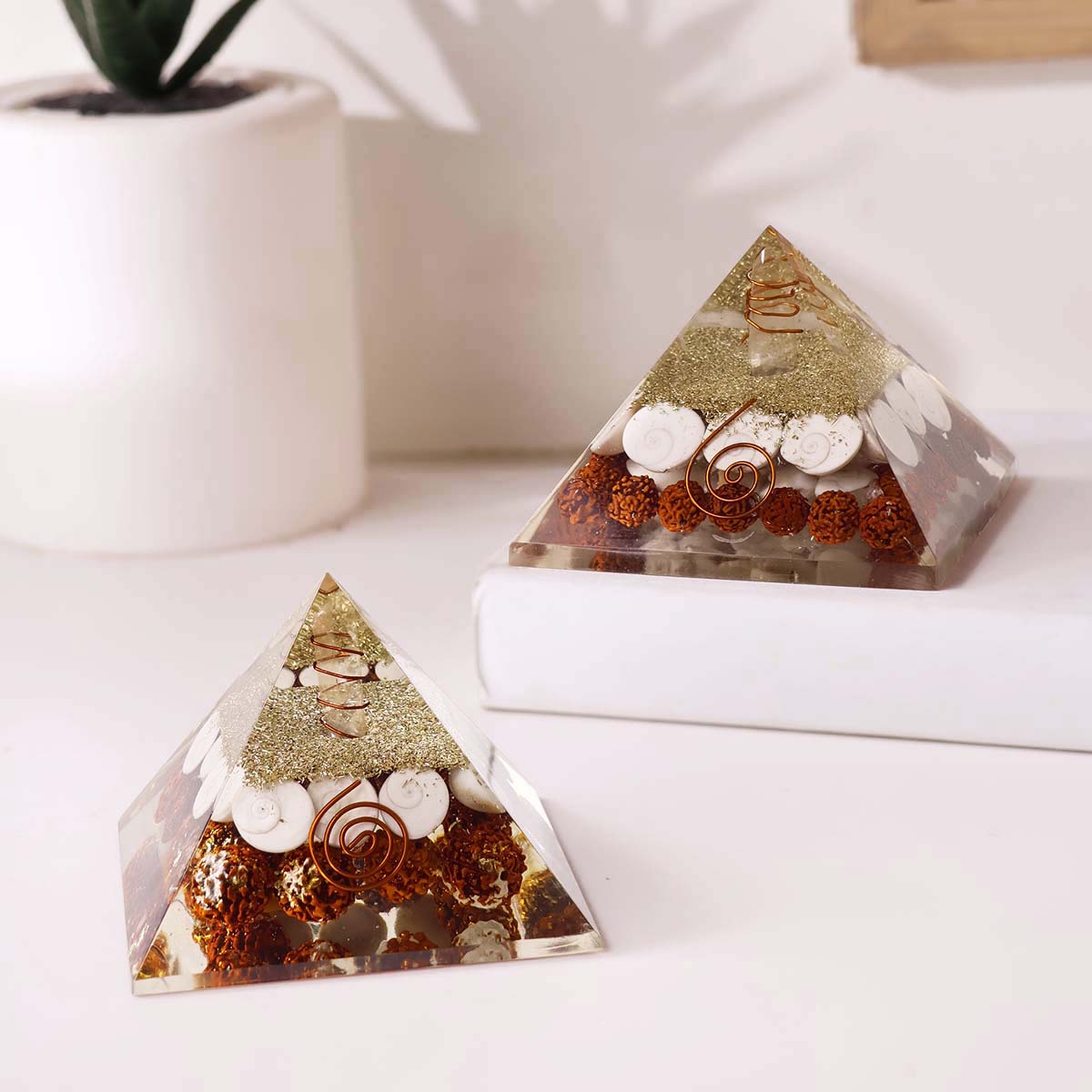Gomti Rudraksh Orgone Pyramid (14)