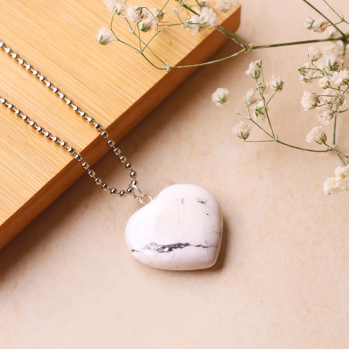 Howlite Heart Pendant (2)
