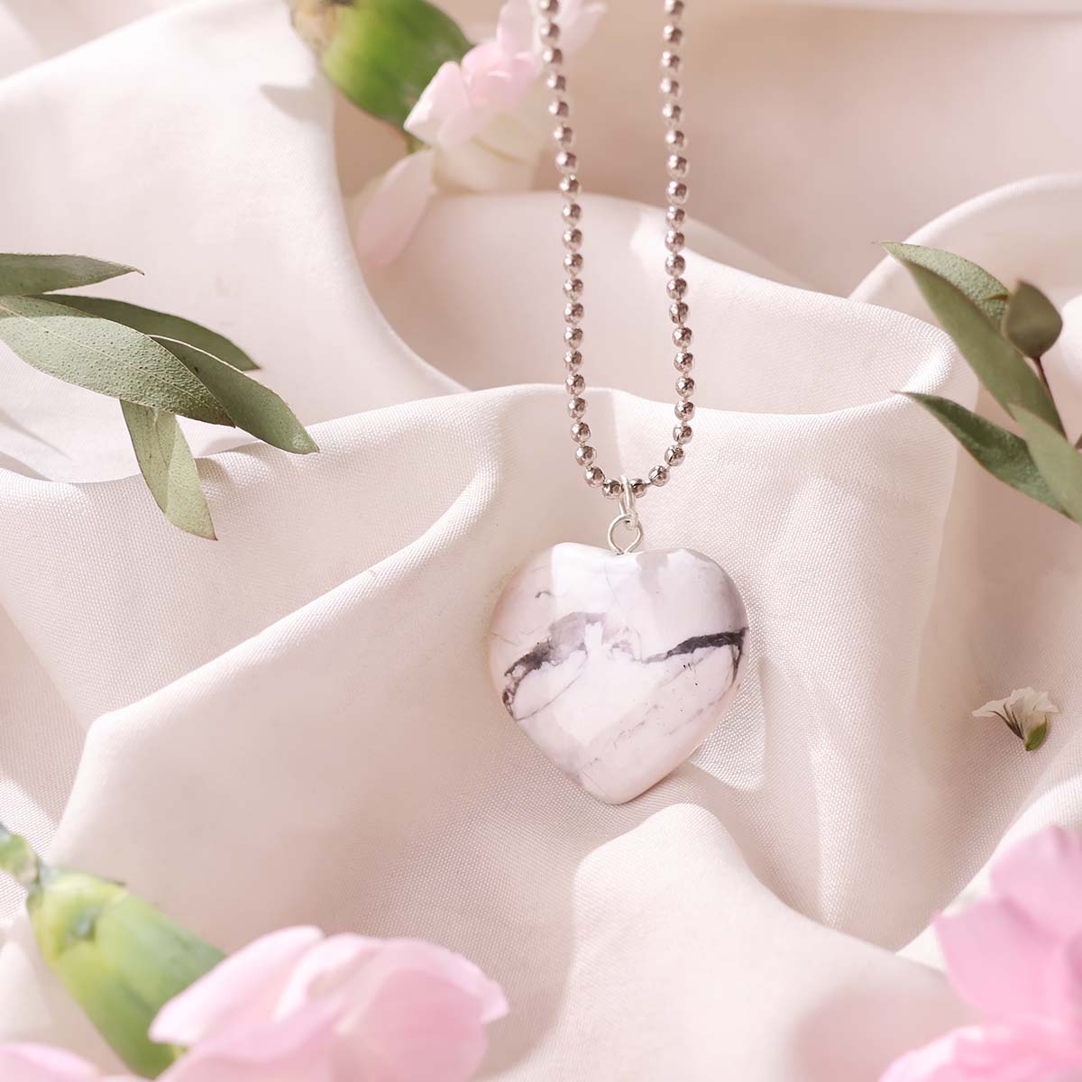 Howlite Heart Pendant (3)