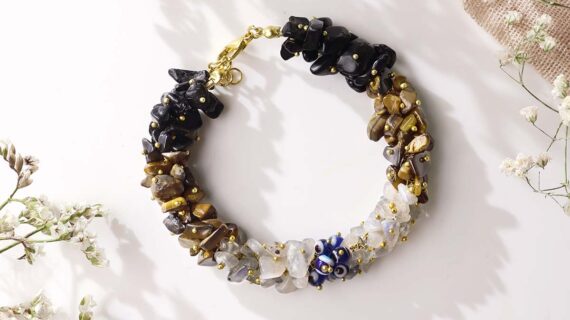 Protection Chips Bunch Bracelet