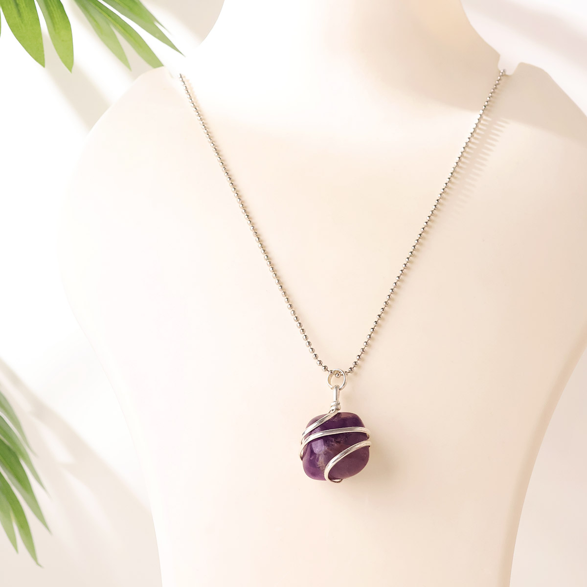 Amethyst Tumble Wire Pendant (1)