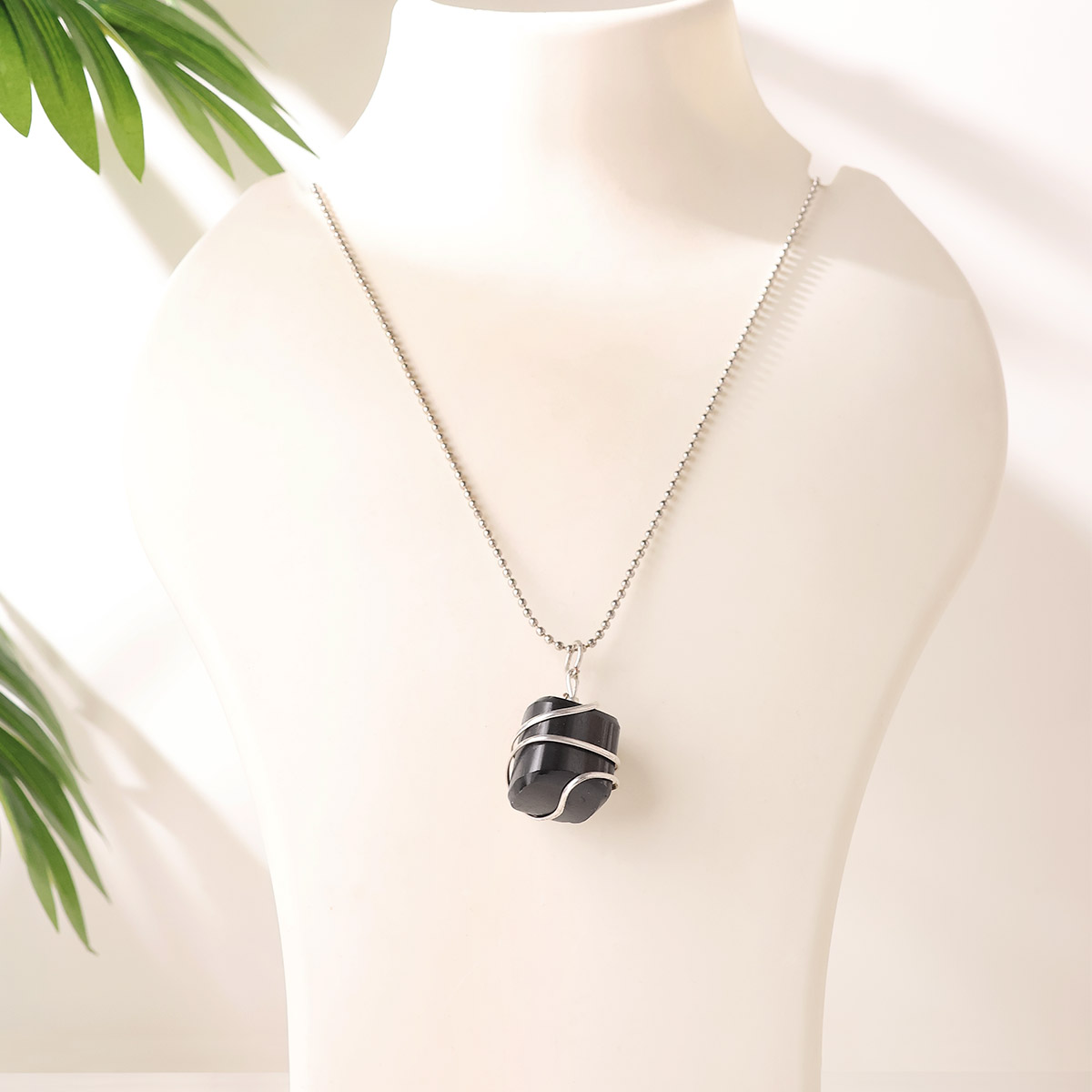 Black Tourmaline Tumble Wire Pendant (1)
