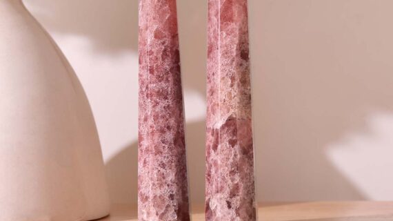 Strawberry Quartz Stone Pencil
