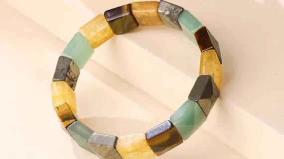 Wealth Pyramid Shape Bracelet