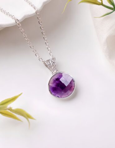 amethyst round silver pendant