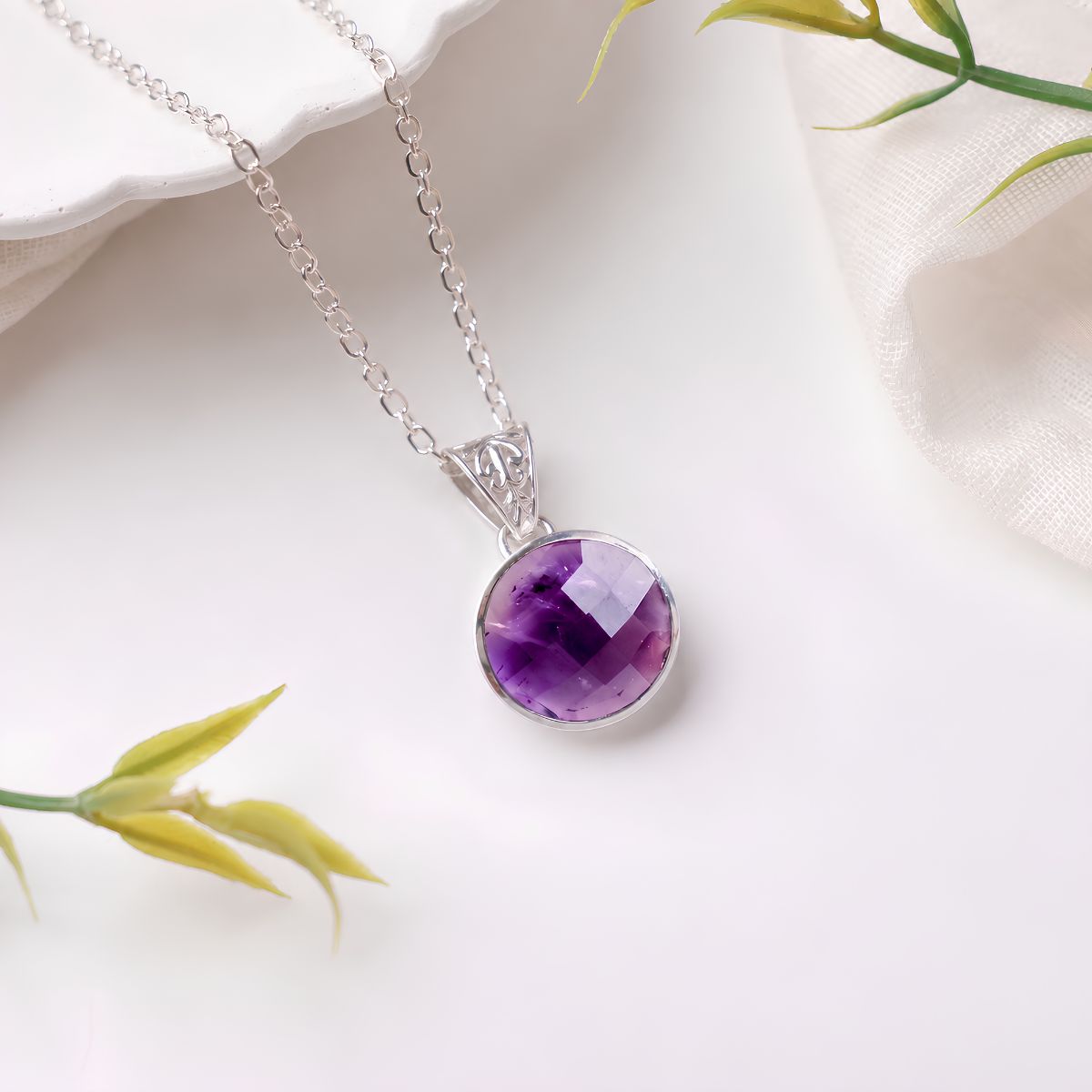 Amethyst Round Silver Pendant-Shubhanjali Store (8) amethyst round silver pendant