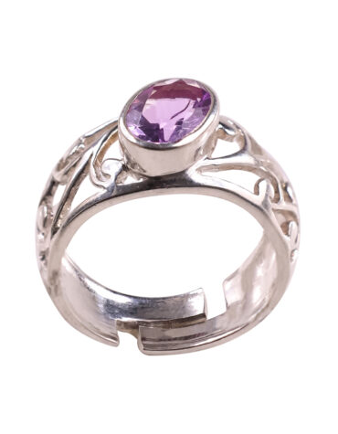 amethyst small oval design silver ring