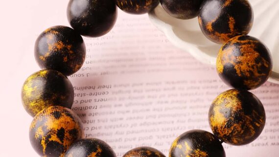 Black & Yellow Agarwood Bracelet 21mm