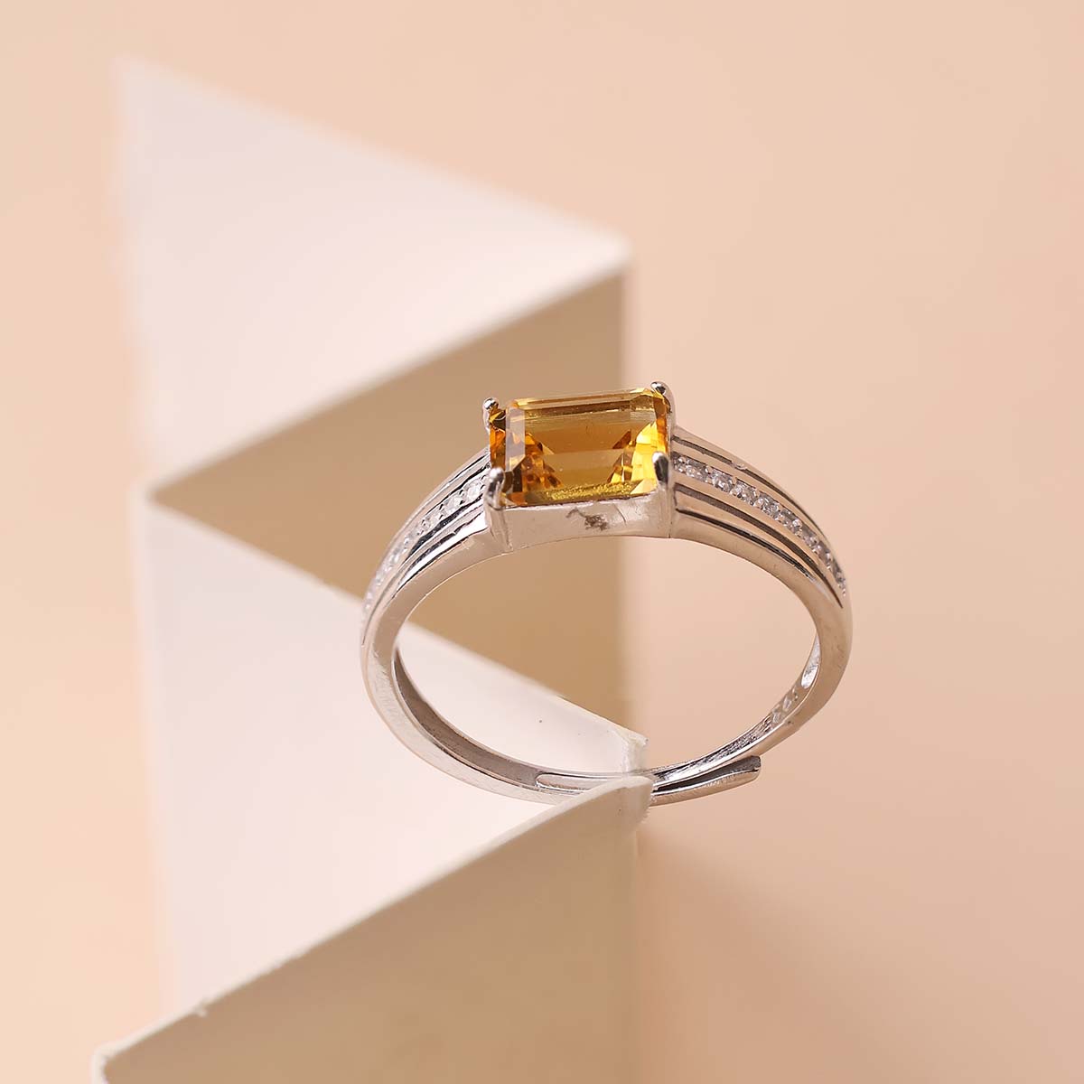 Citrine Rectangle Shape Small Silver Ring (1)