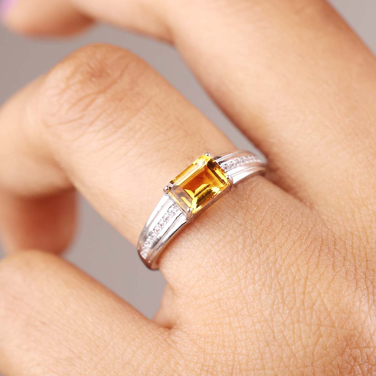 Citrine Rectangle Shape Small Silver Ring (3)