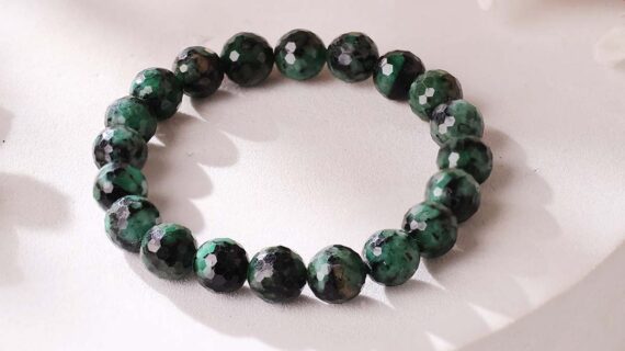 Emerald Faceted Bracelet HQ