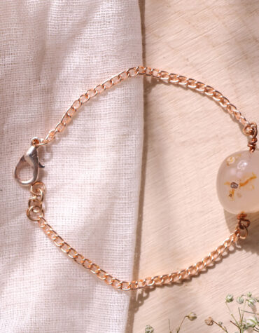 flower carnelian single tumble bracelet