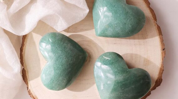 Green Aventurine Heart HQ