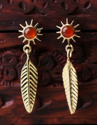 red carnelian leaf hanging silver earring (gold)