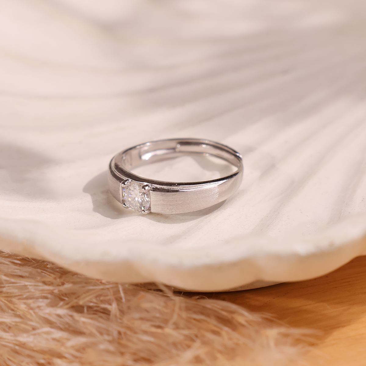 Untitled-5 zircon small ring silver