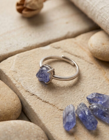 dumortierite quartz ring