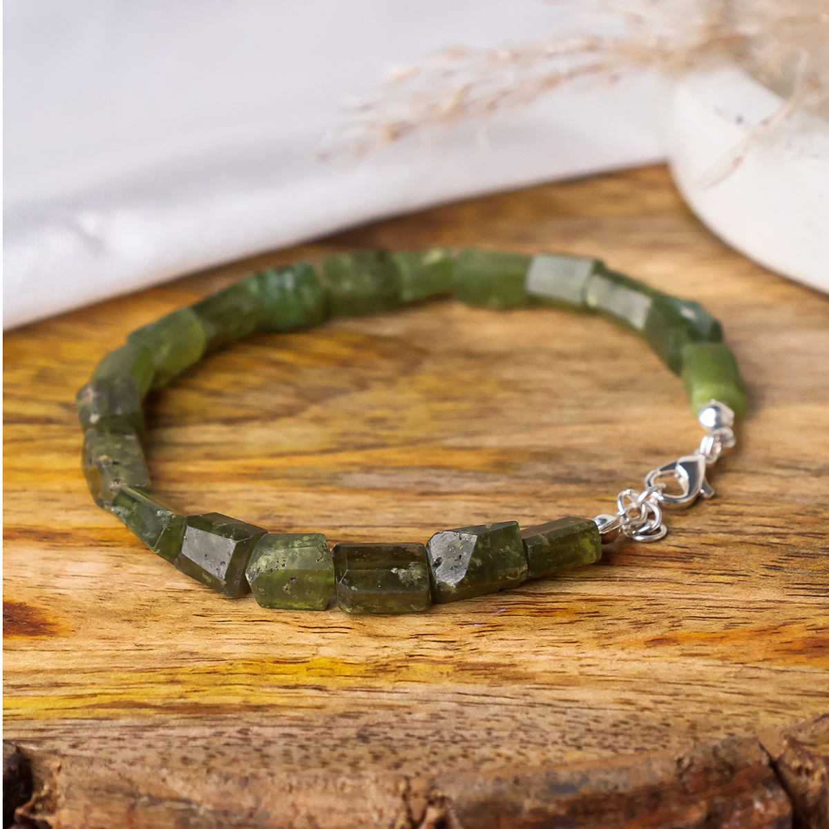 Vesuvianite Faceted Tumble Bracelet-Shubhanjali Store (3) vesuvianite faceted tumble bracelet