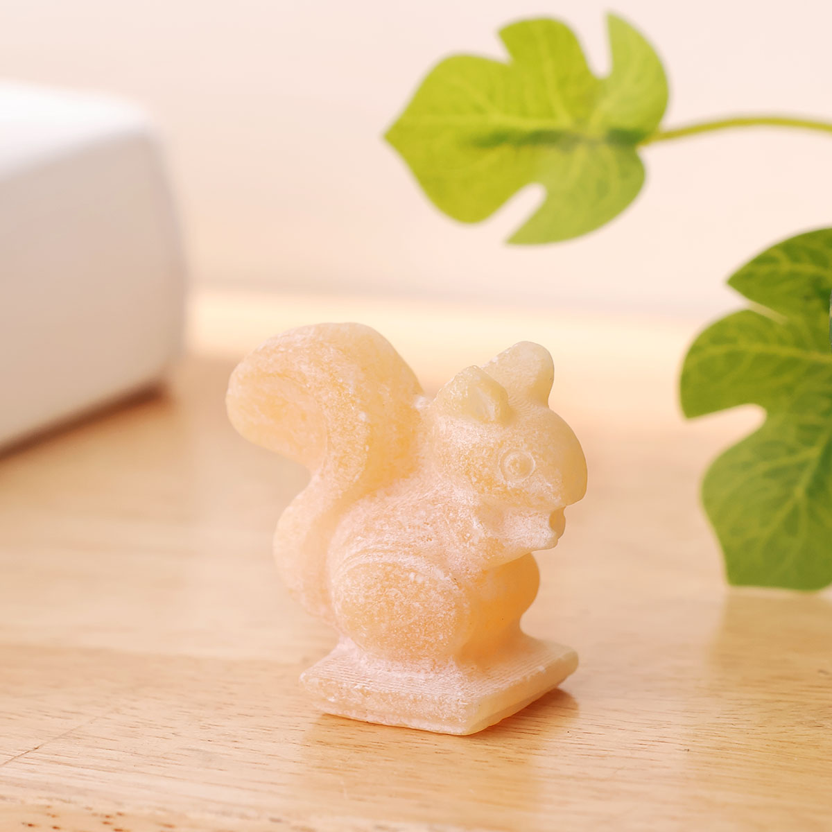 Yellow Calcite Squirrel 1 Inch (9)