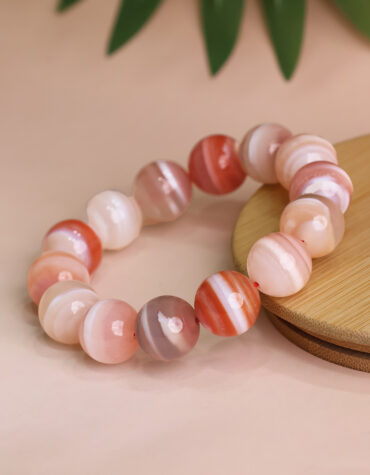 banded agate bracelet