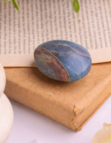 blue onyx palm stone